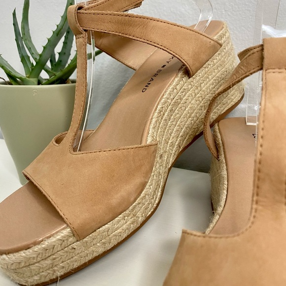 Lucky Brand Tan Woven Ankle Buckle Sandal Platform Heels Size 9.5 - Picture 3 of 6
